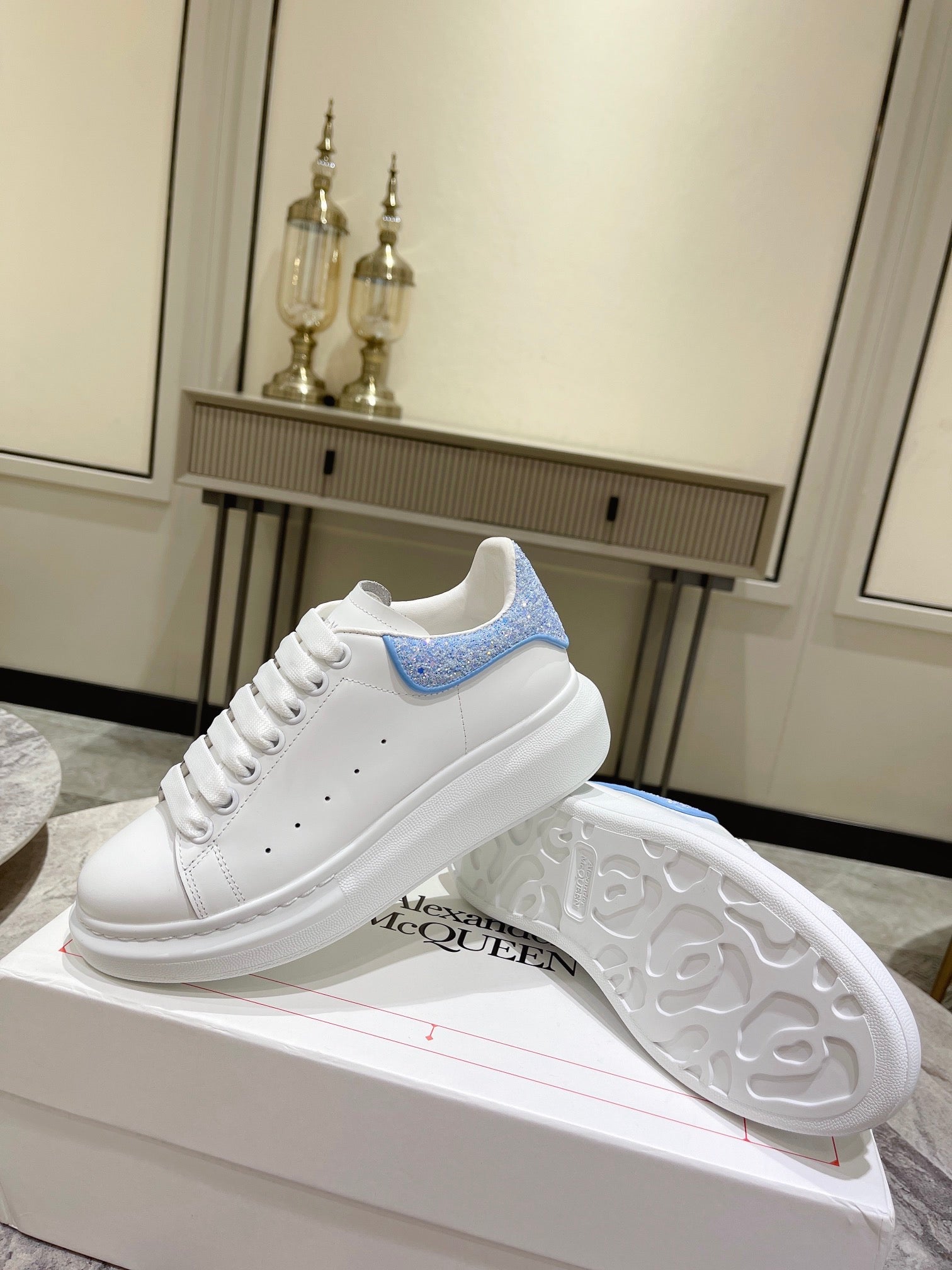 Alexander McQueen Sneaker