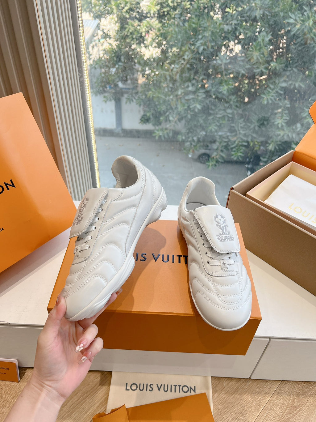 Louis Vuitton Sneaker