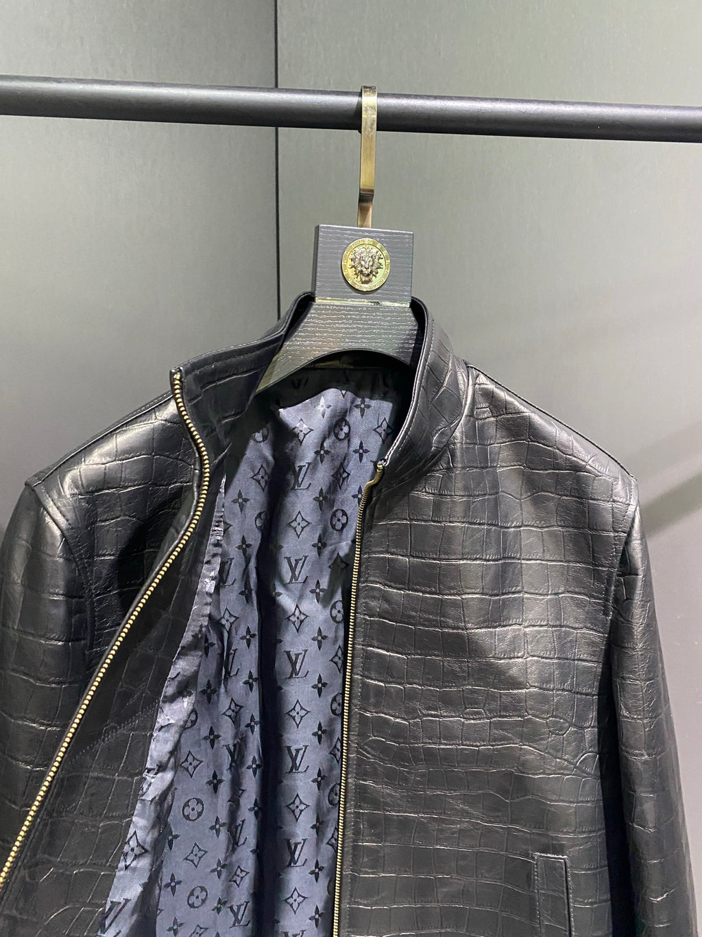 Louis Vuitton Deri Mont