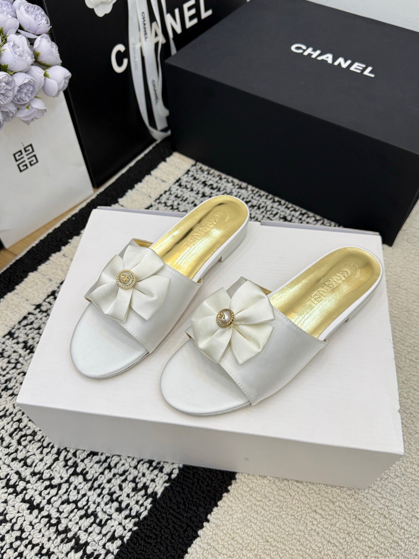 Chanel Slipper