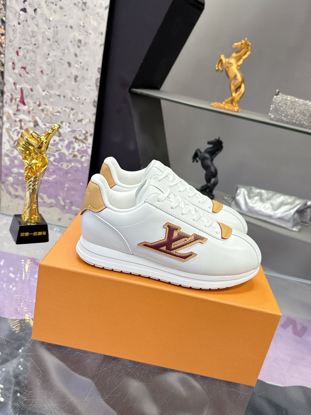 Louis Vuitton Sneaker