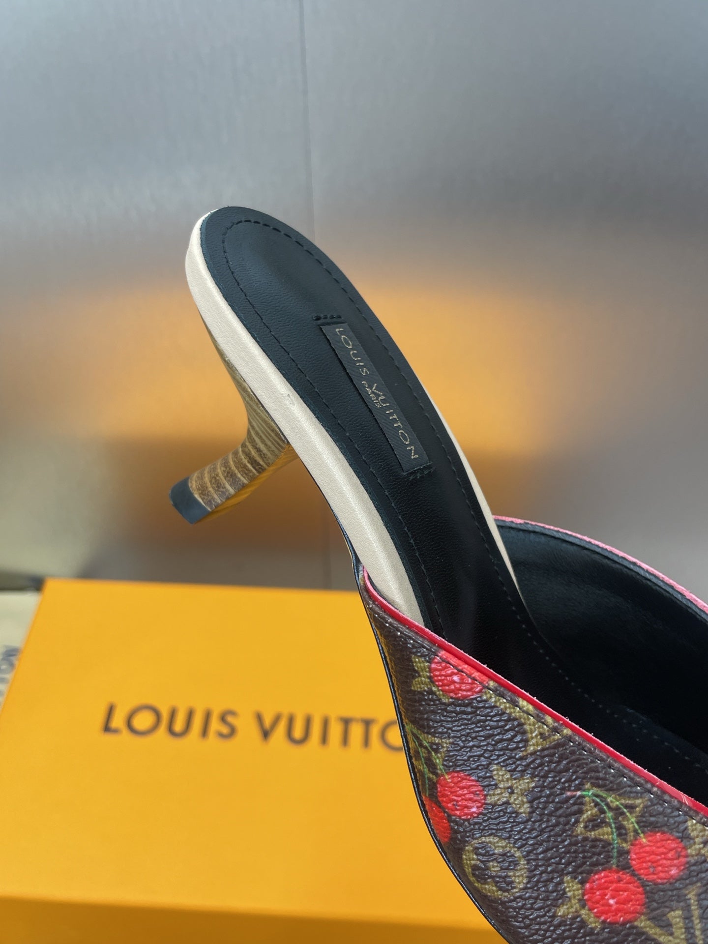 Louis Vuitton Topuklu