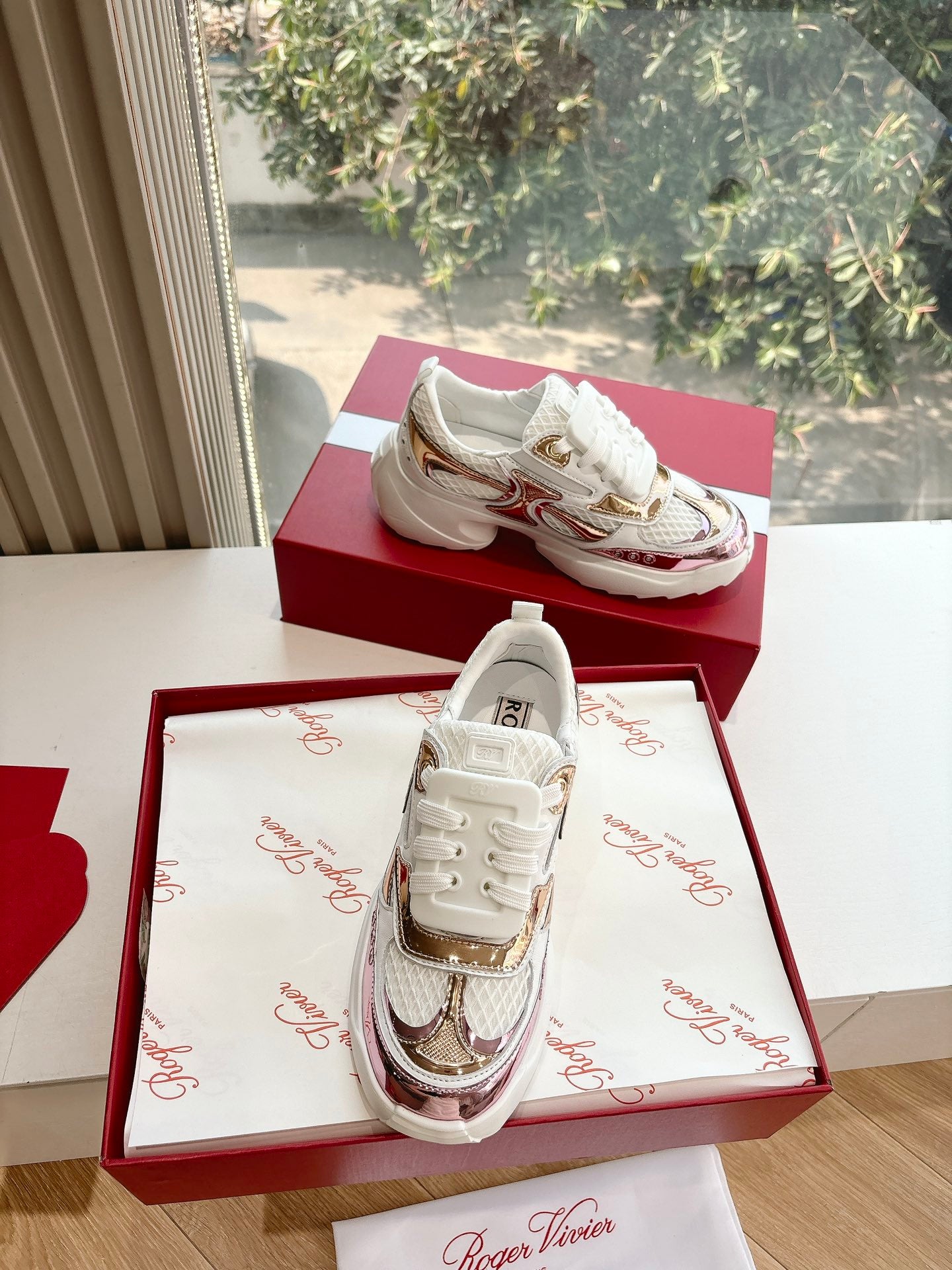 Roger Vivier Sneaker