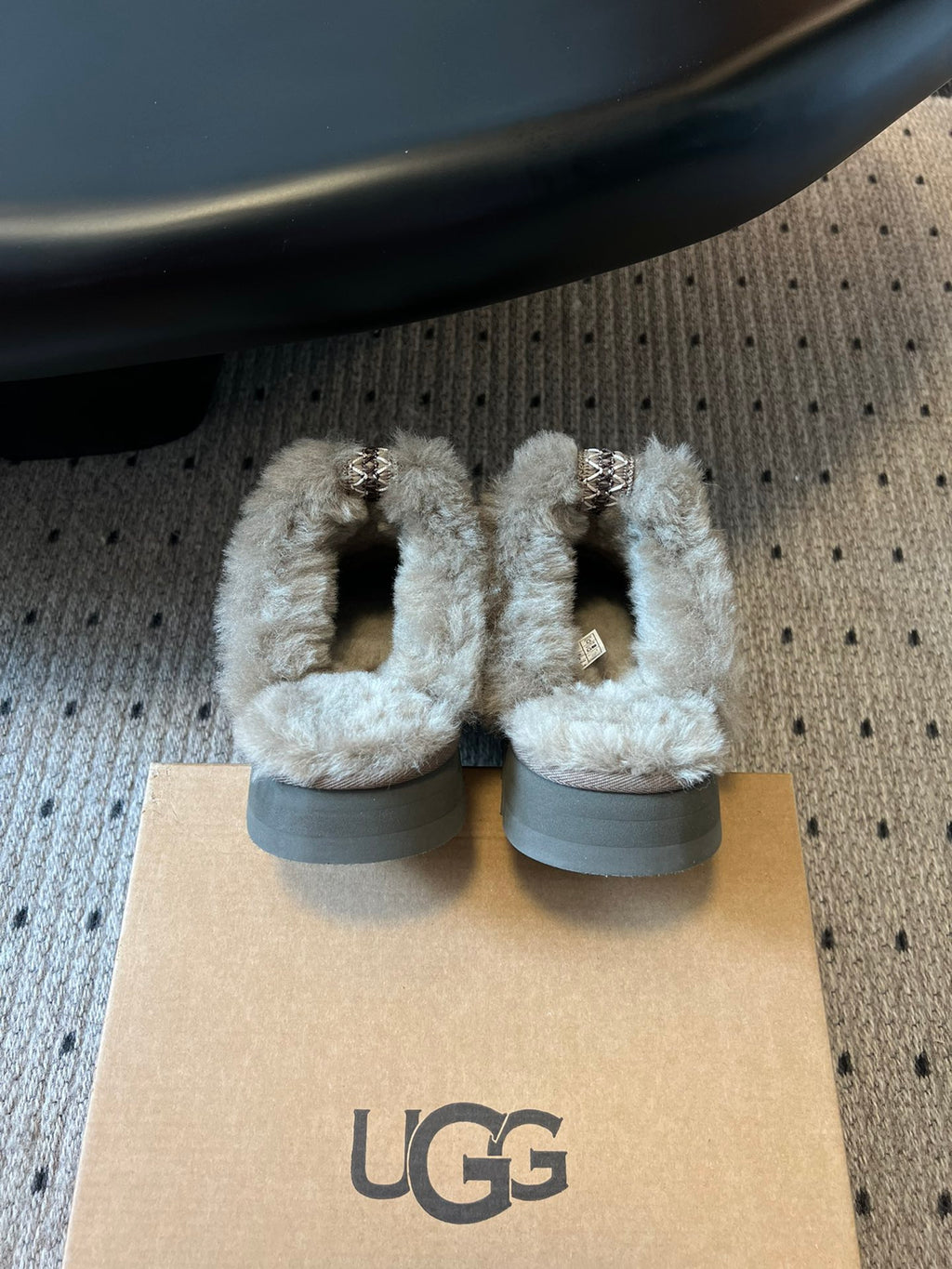 Ugg Slipper
