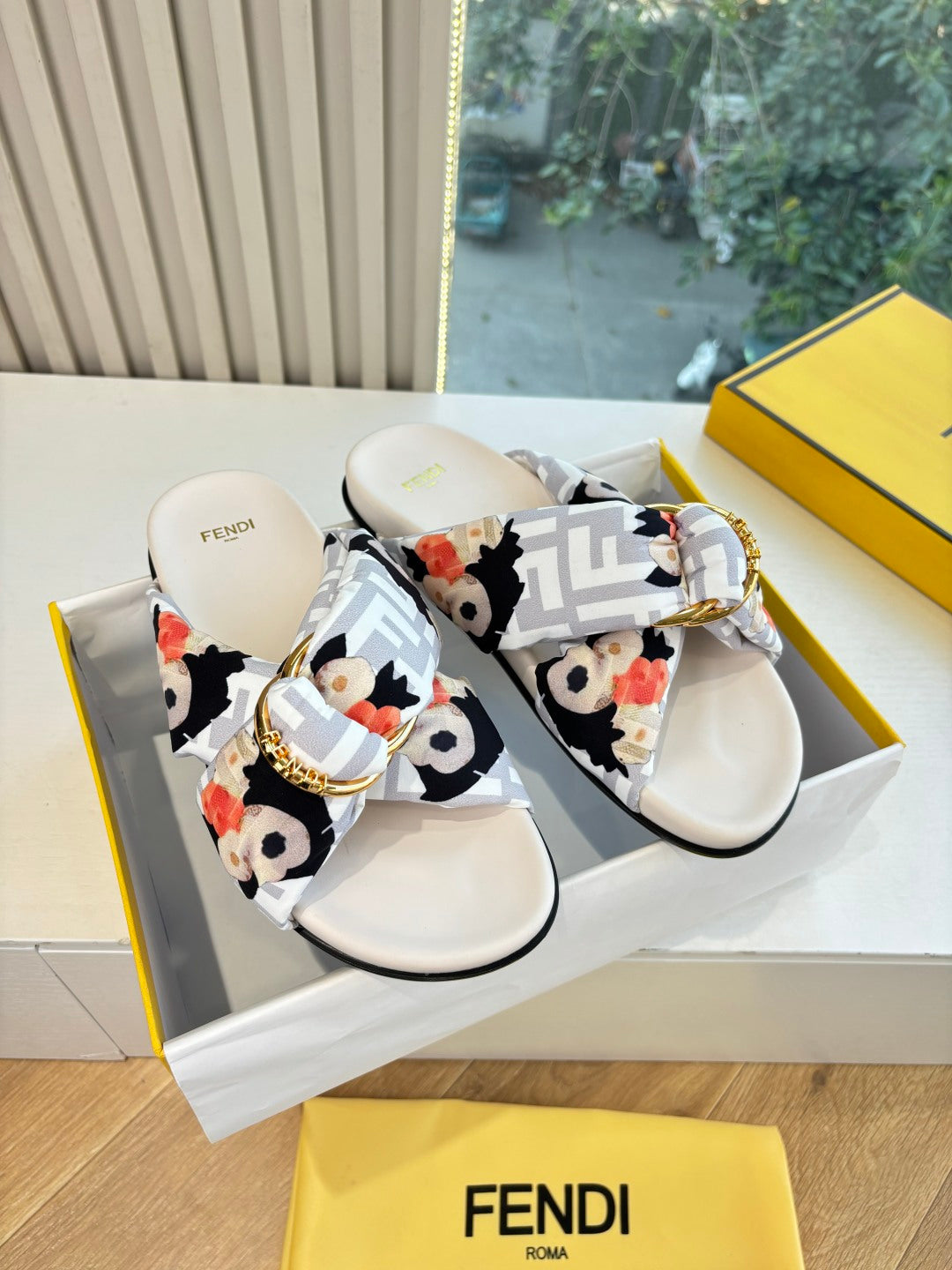 Fendi Slipper