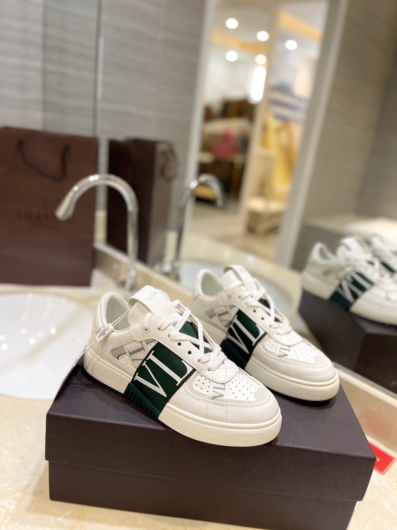 Valentino Sneaker