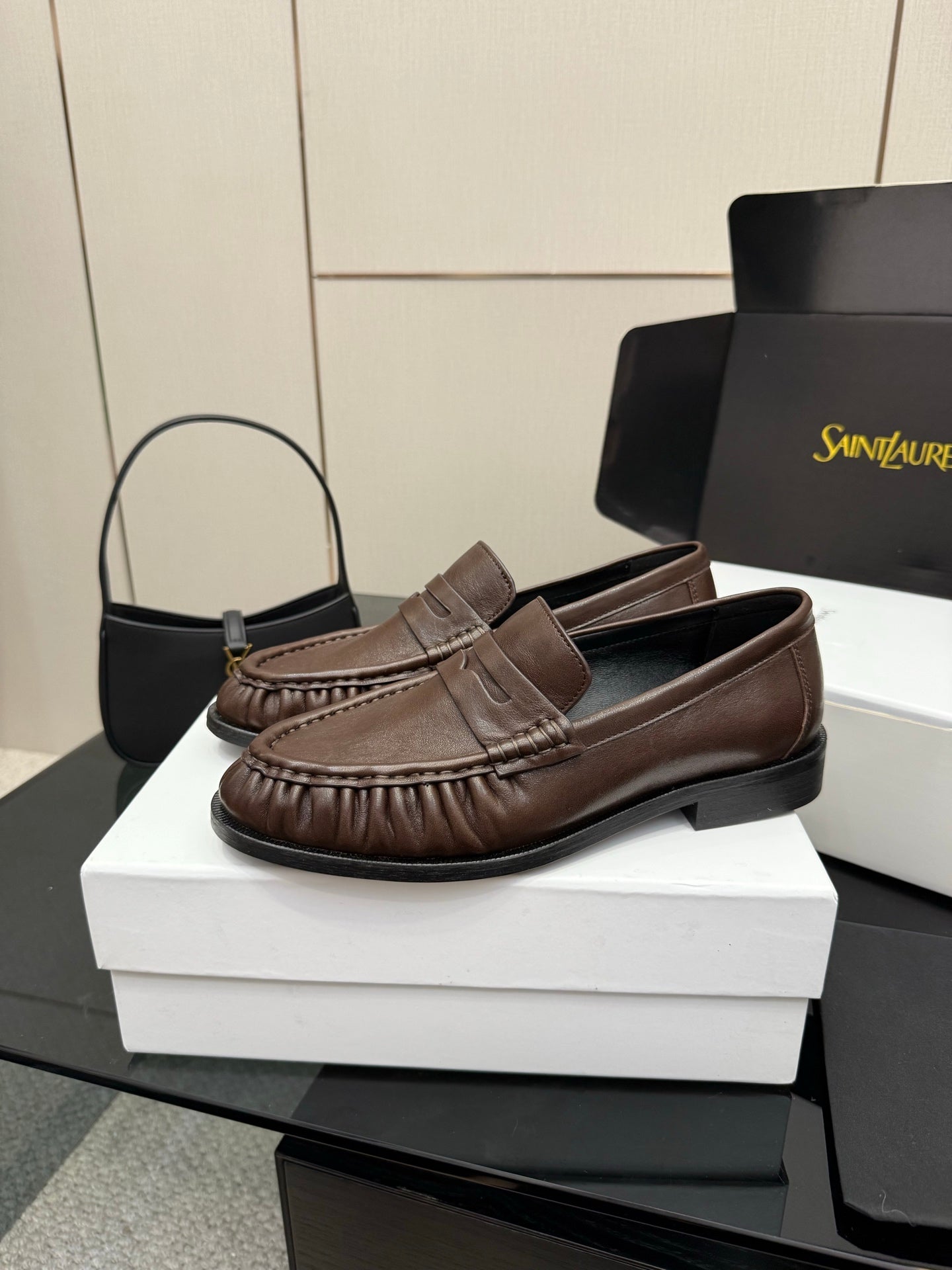 Yves Saint Laurent Loafer