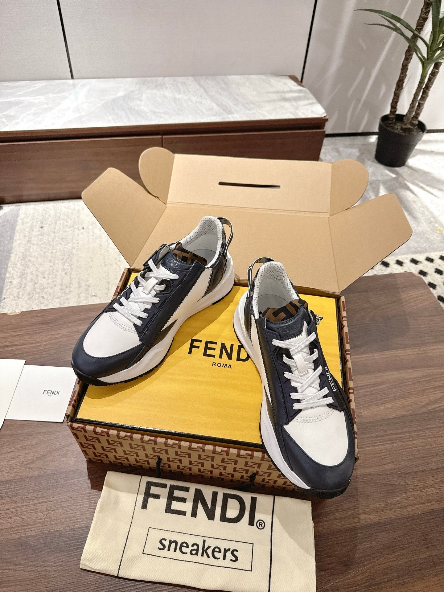 Fendi Sneaker