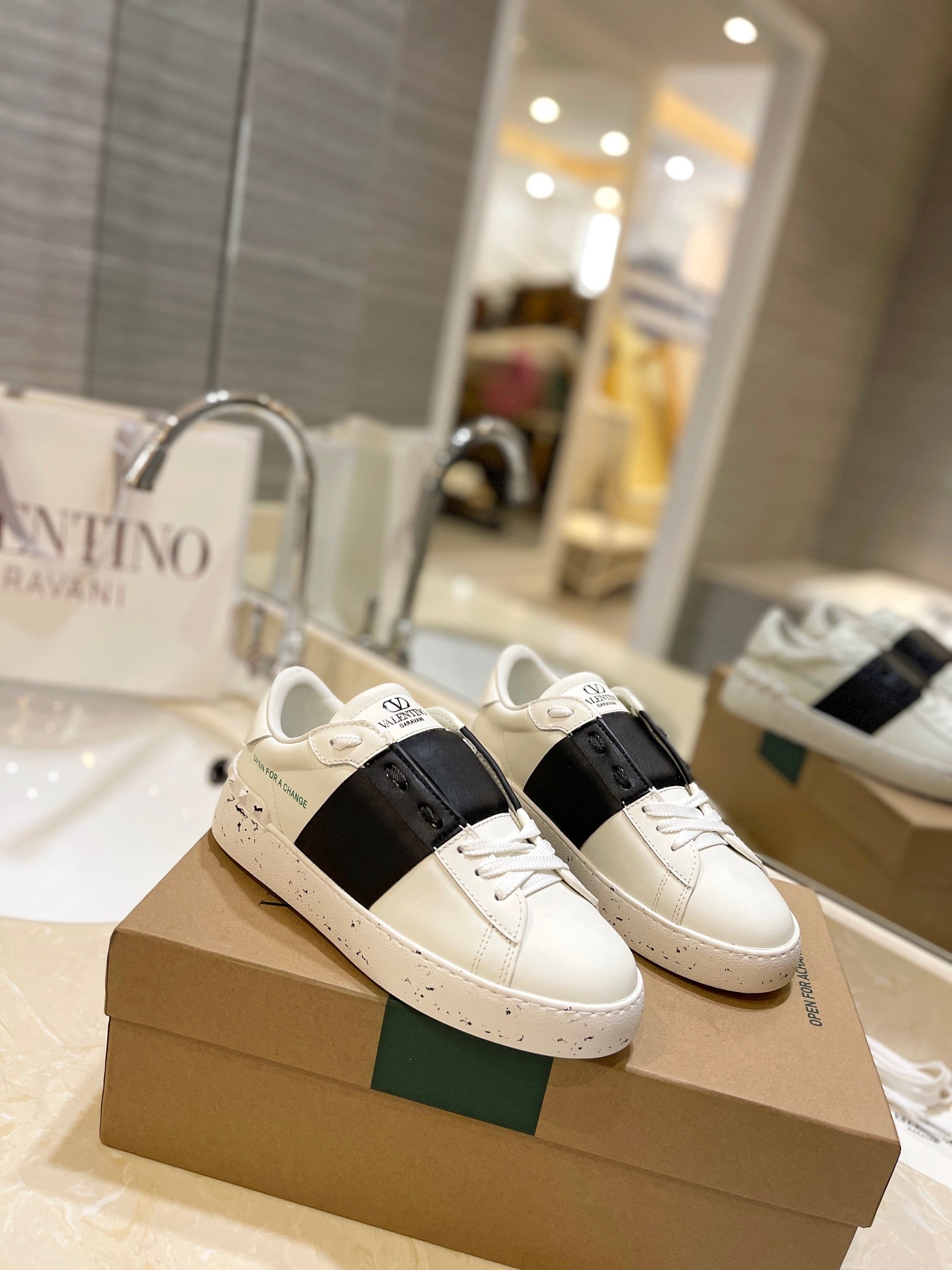 Valentino Sneaker