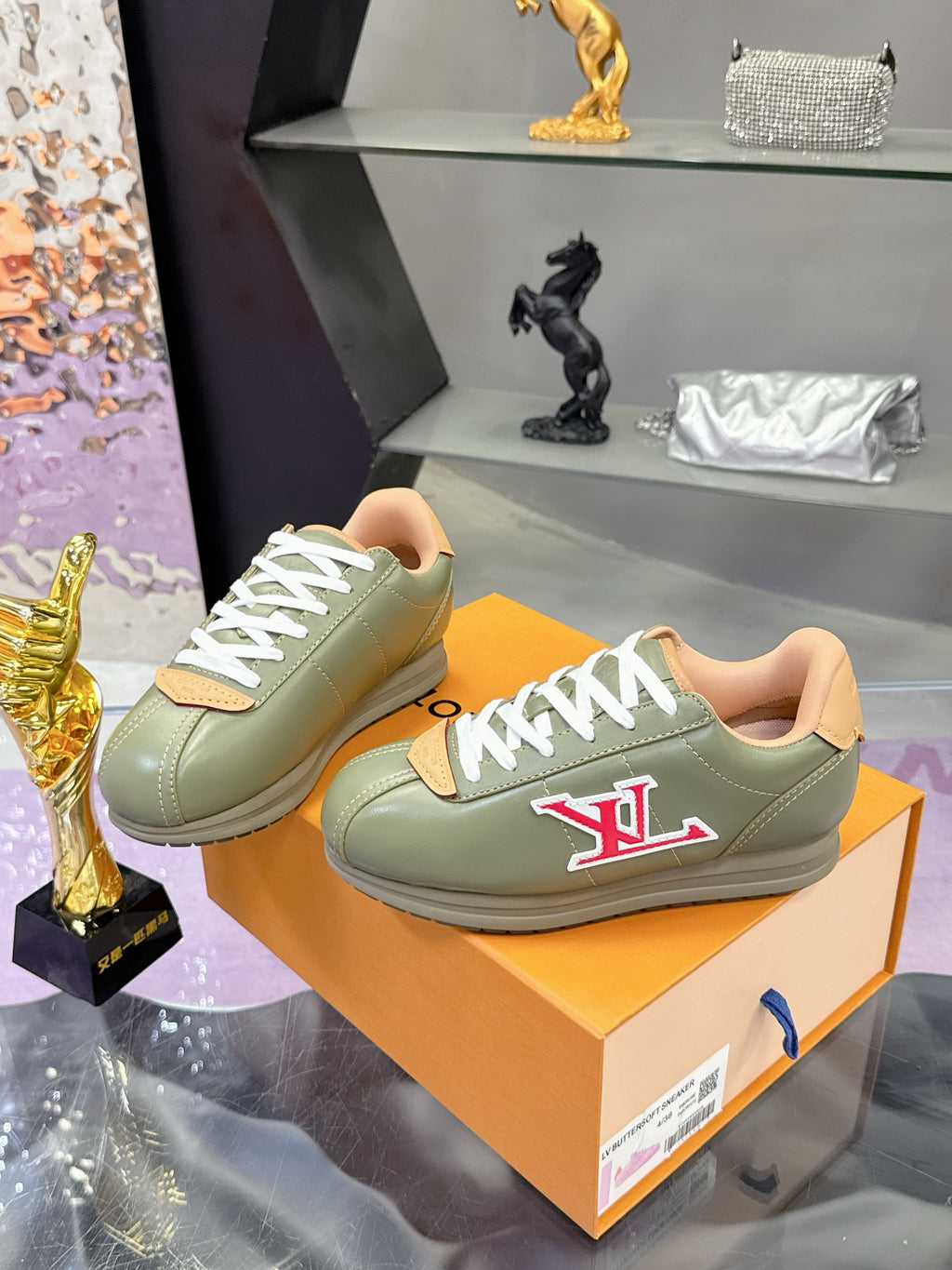 Louis Vuitton Sneaker