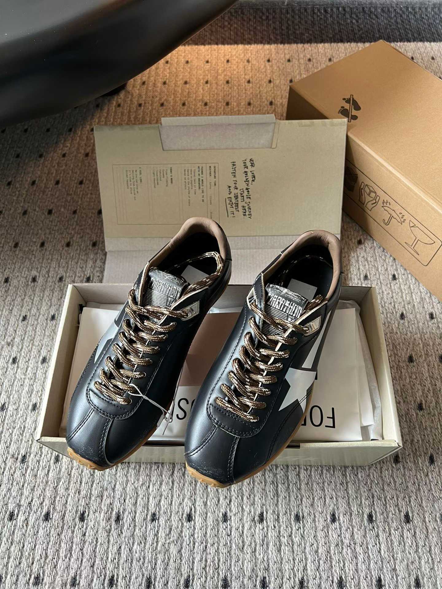 Golden Goose Sneaker