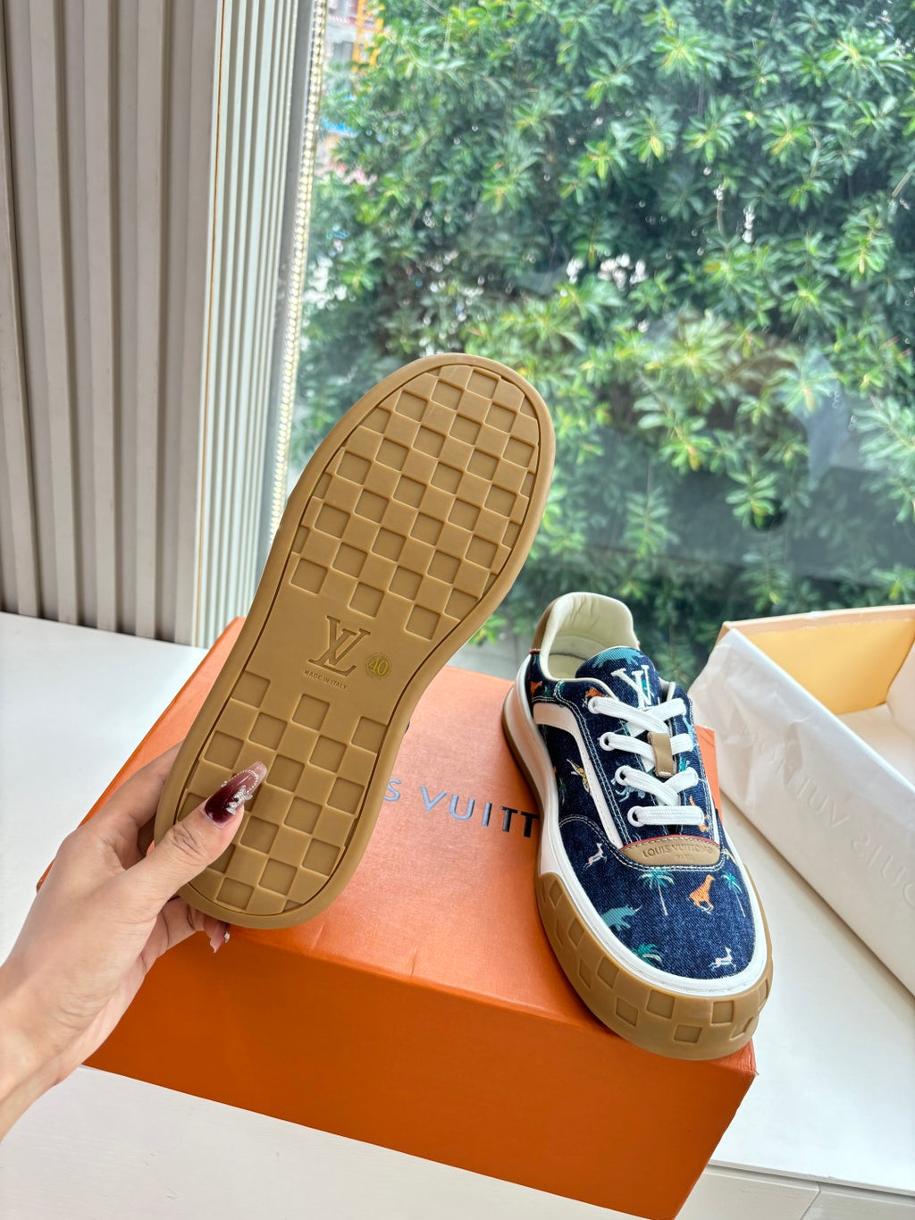 Louis Vuitton Sneaker