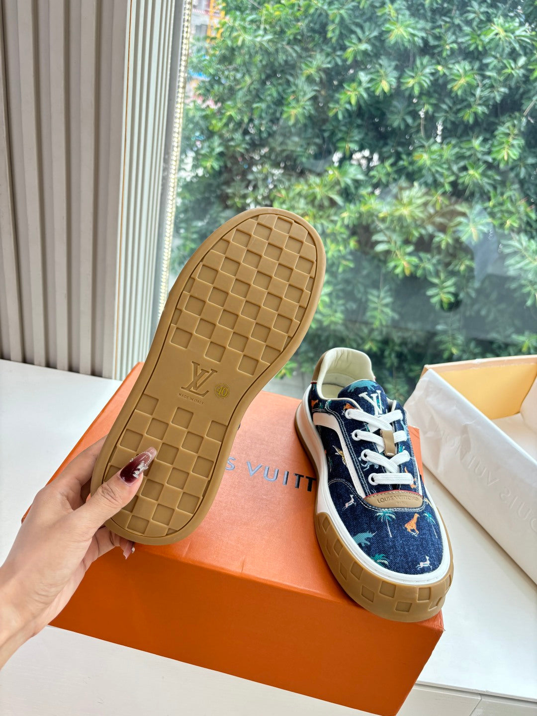 Louis Vuitton Sneaker