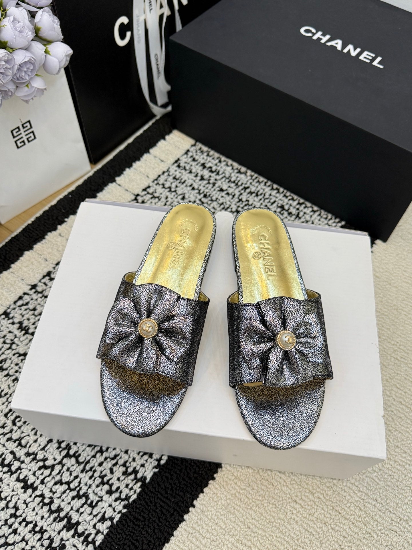 Chanel Slipper