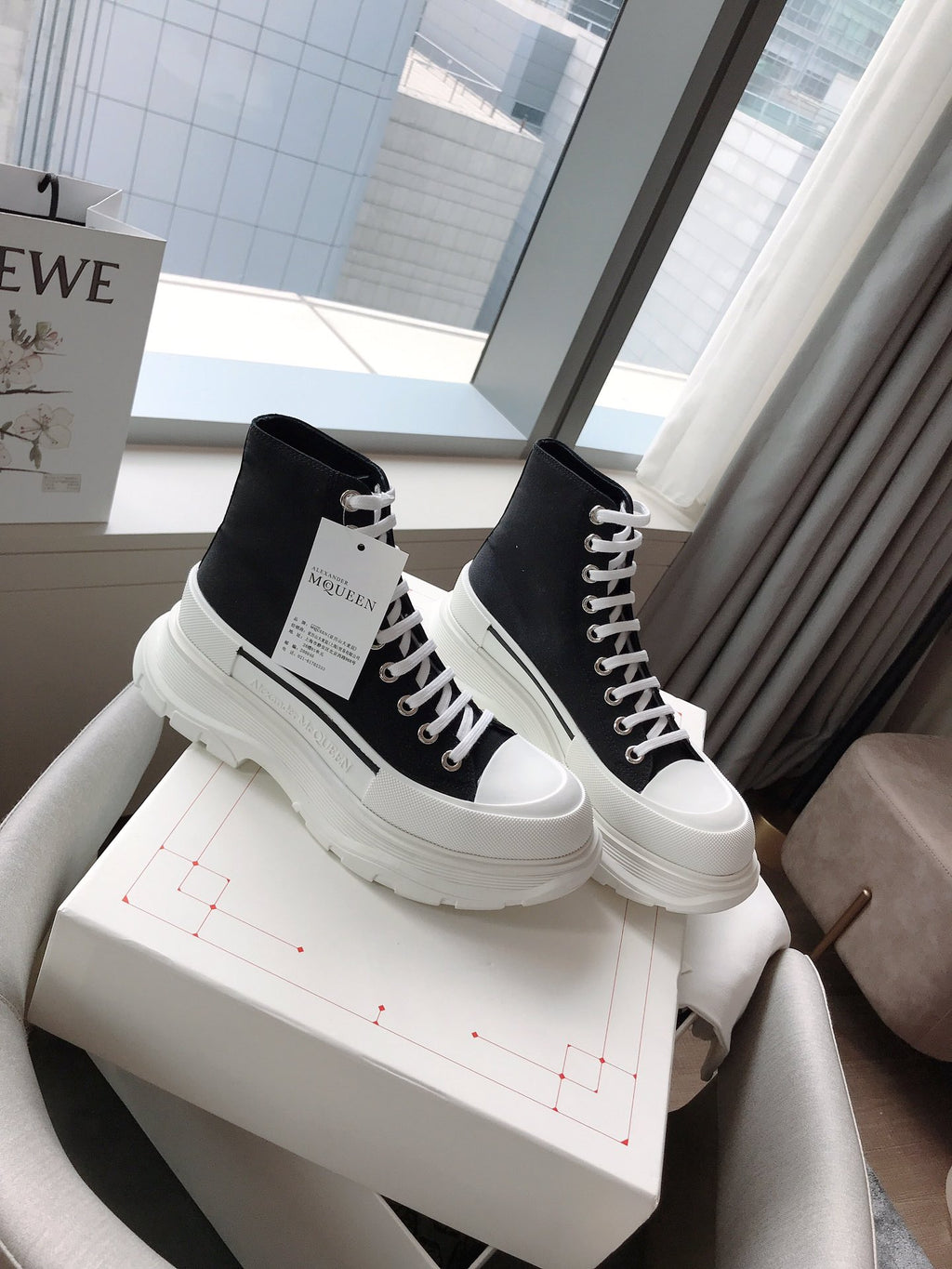 Alexander McQueen Bot