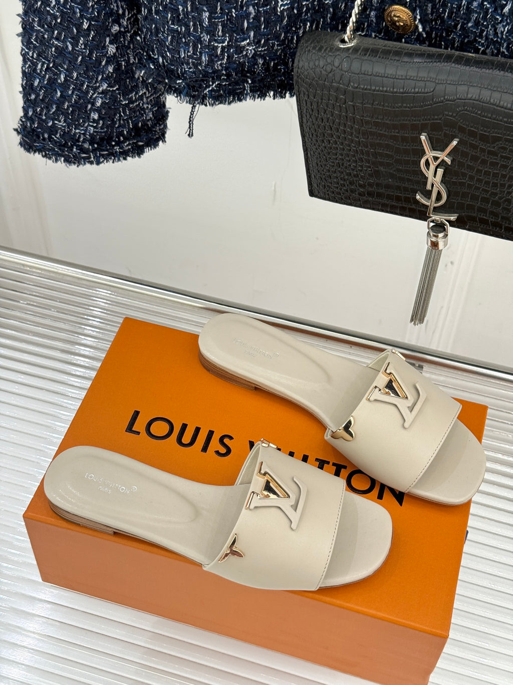 Louis Vuitton Slipper
