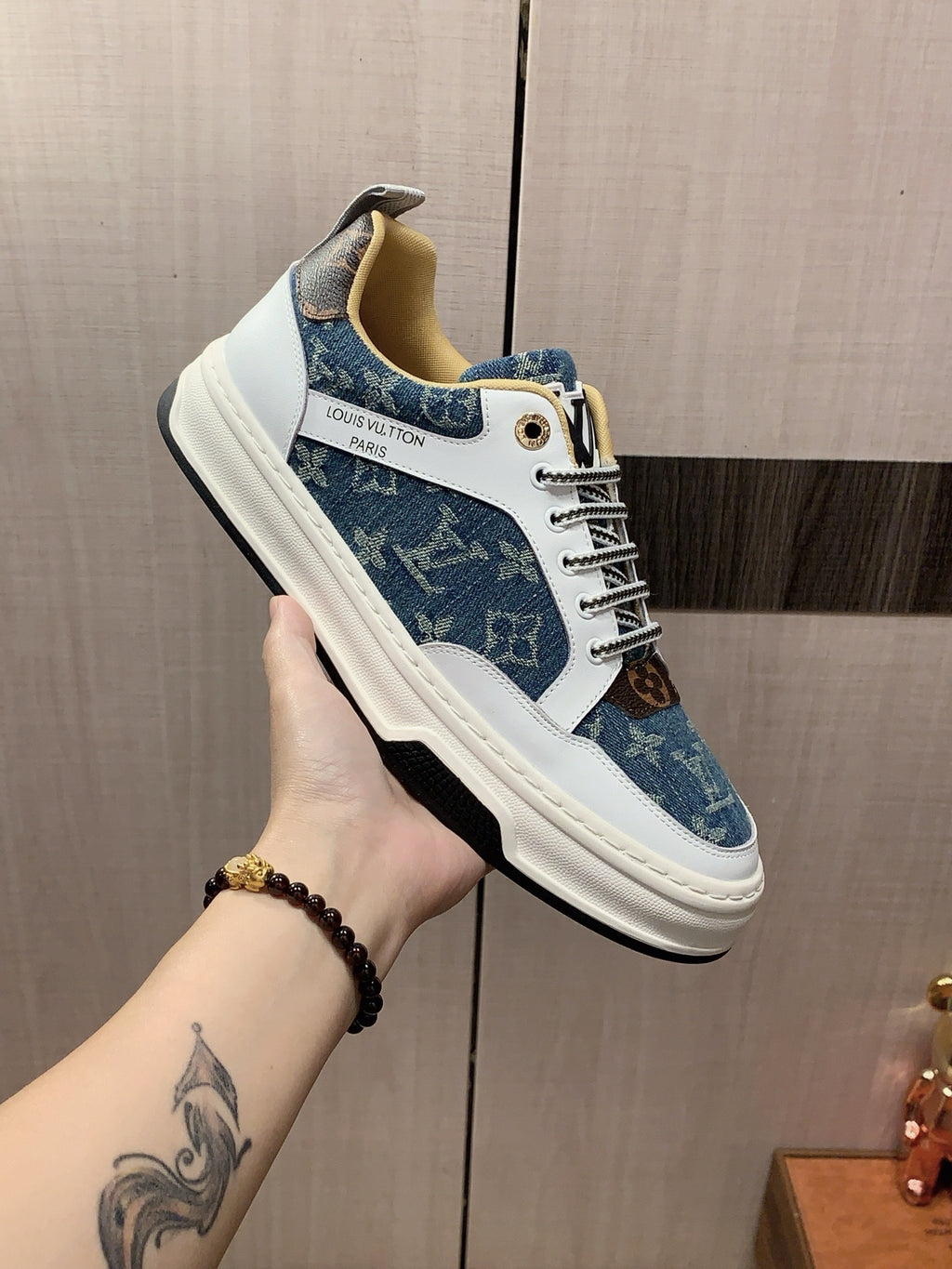 Louis Vuitton Sneaker