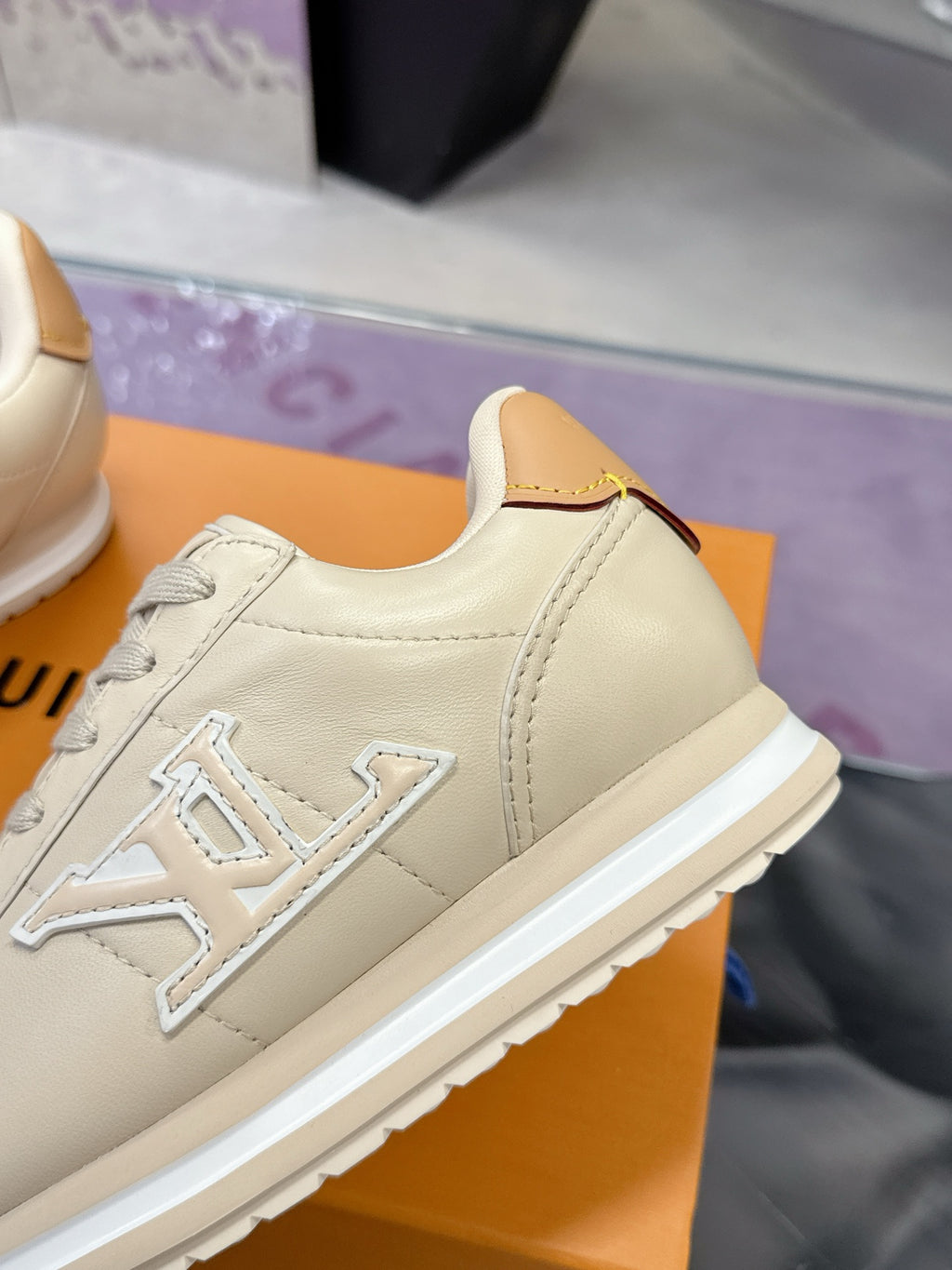 Louis Vuitton Sneaker