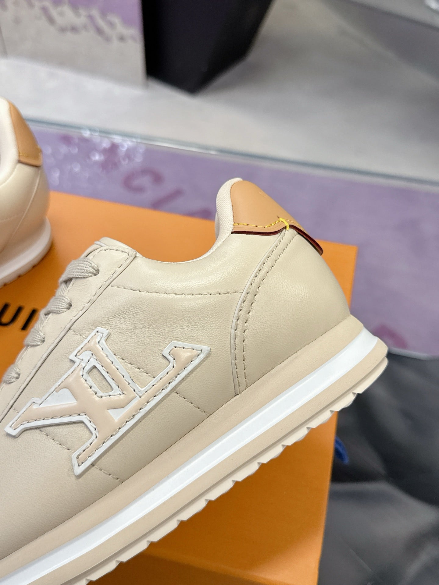 Louis Vuitton Sneaker