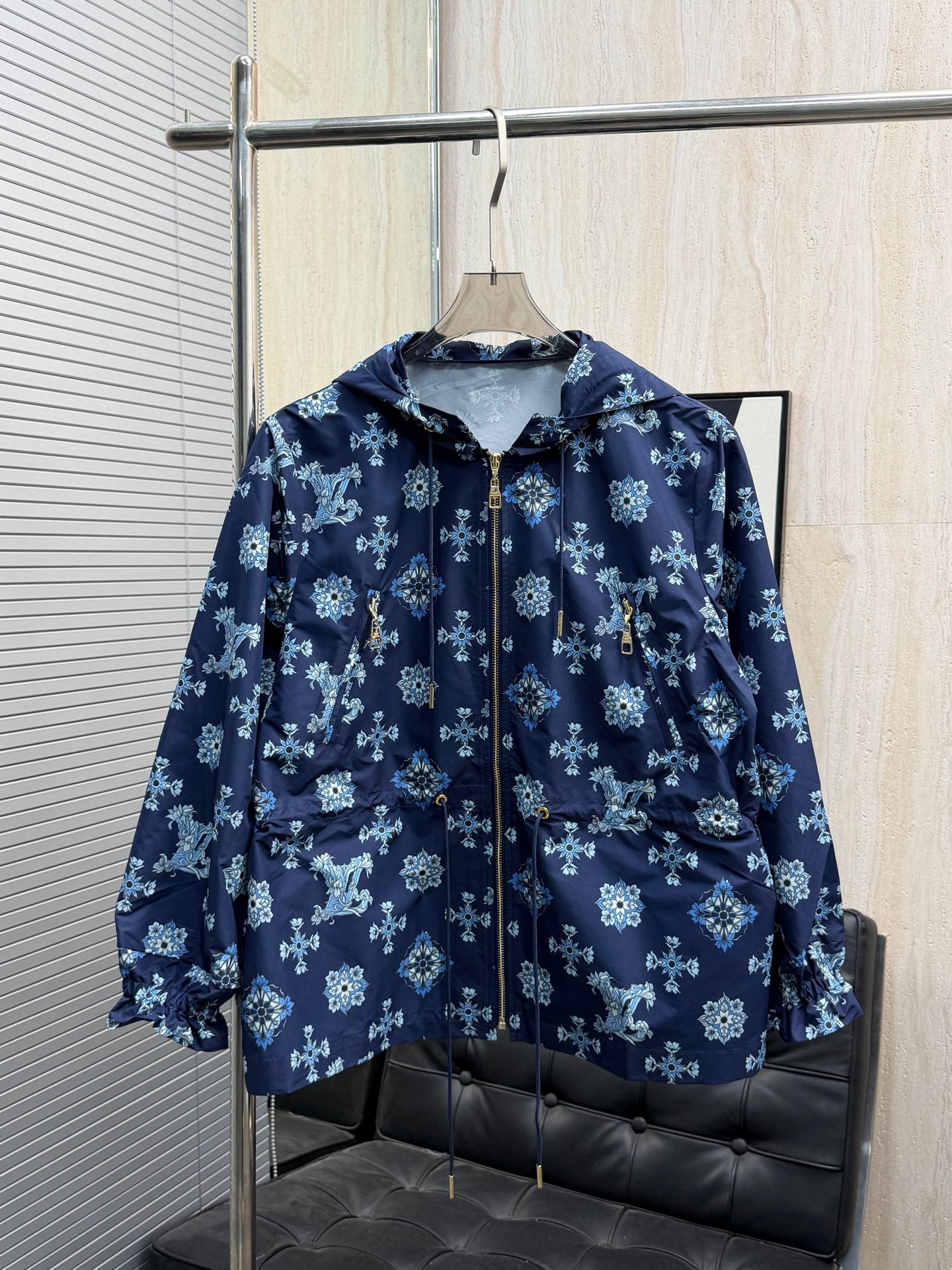 Louis Vuitton İnce Mont