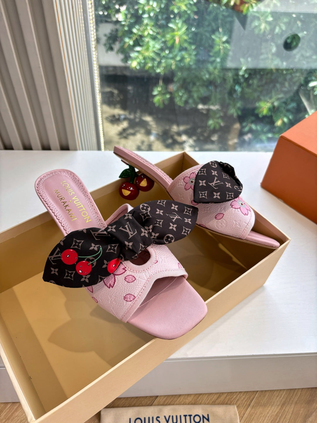 Louis Vuitton Topuklu