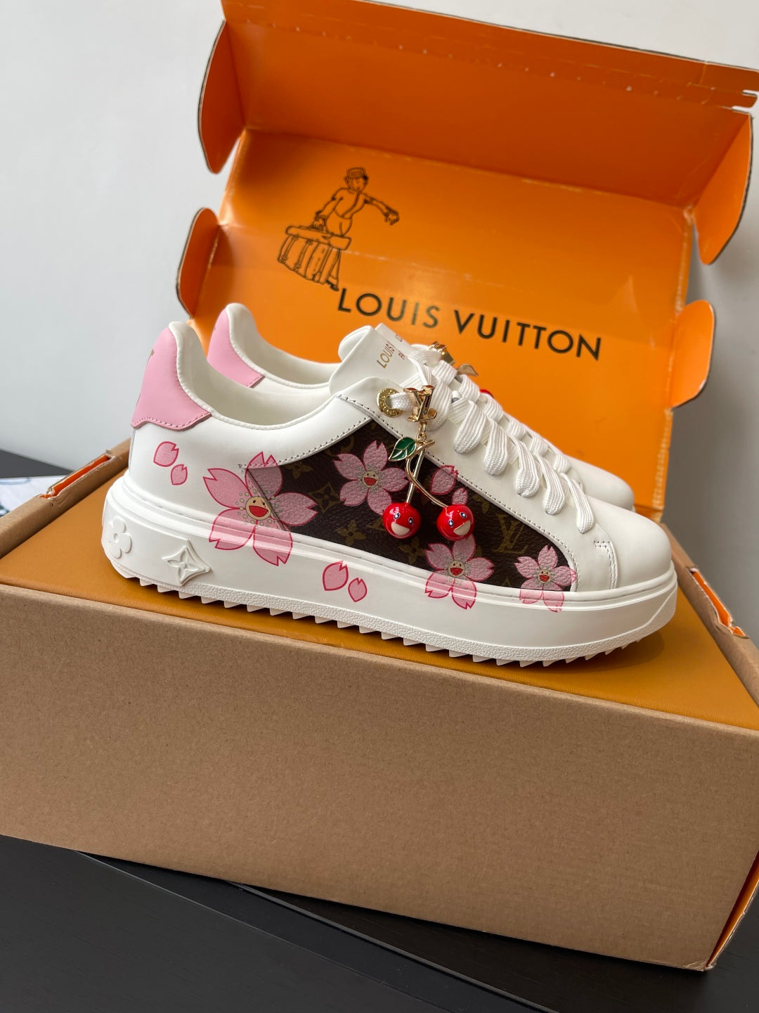 Louis Vuitton Sneaker