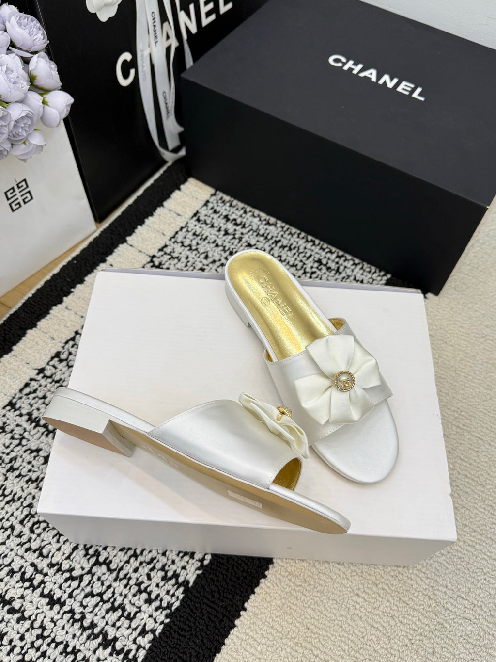Chanel Slipper