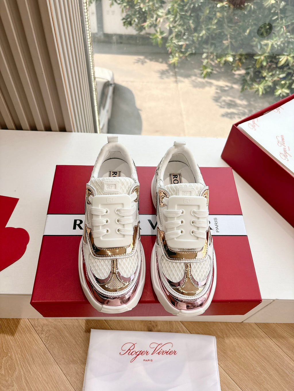 Roger Vivier Sneaker