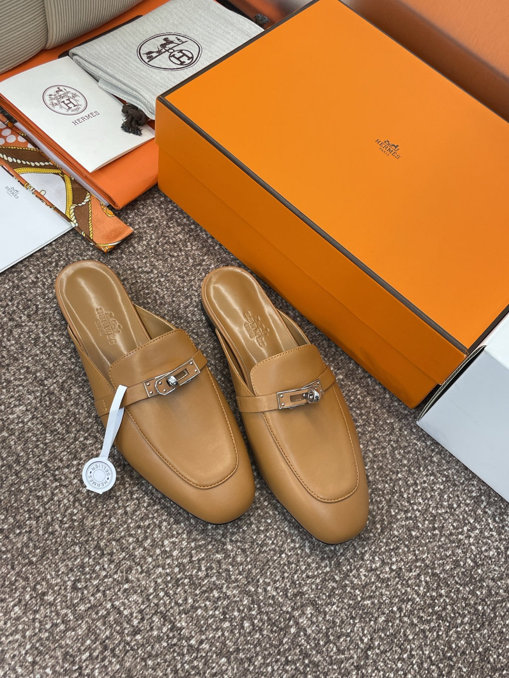 Hermes Slipper