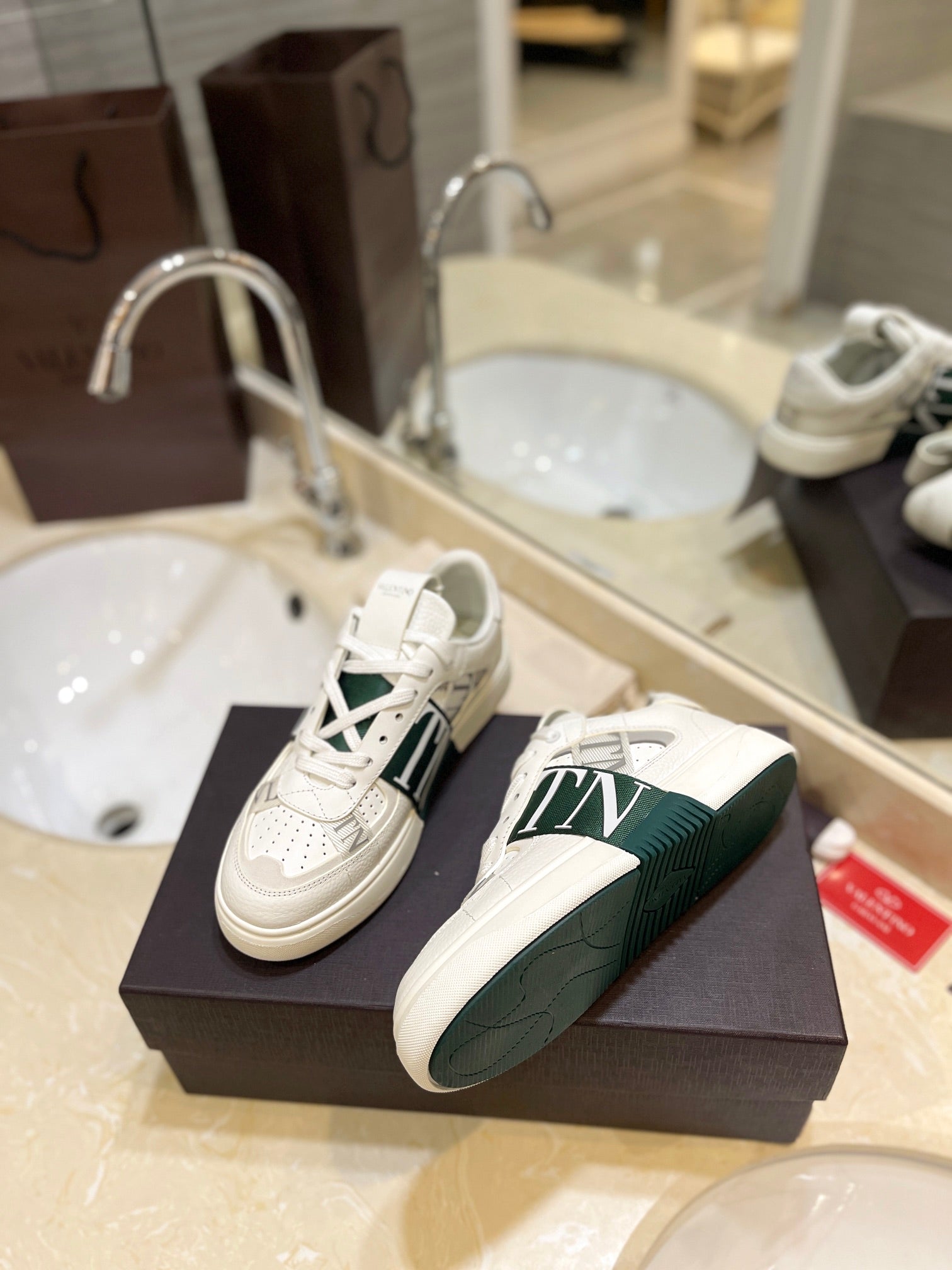 Valentino Sneaker