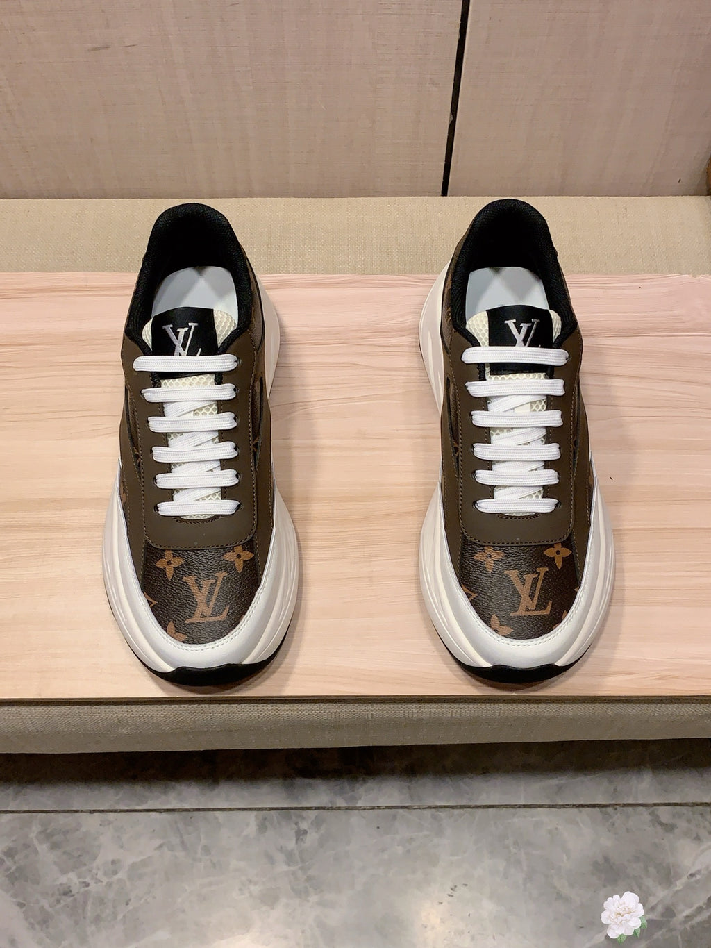 Louis Vuitton Sneaker