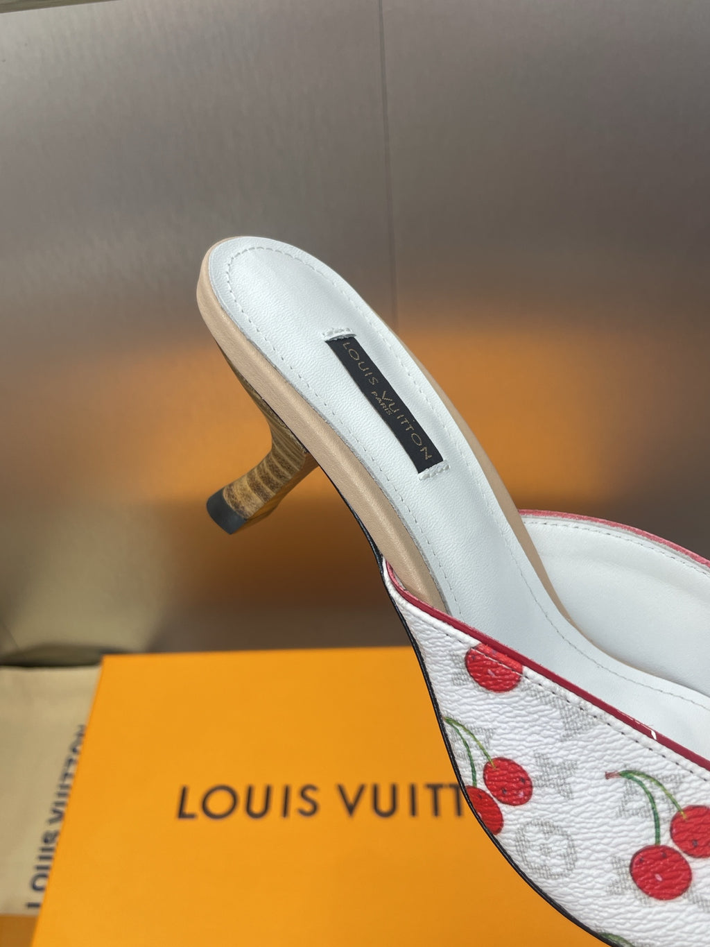 Louis Vuitton Topuklu