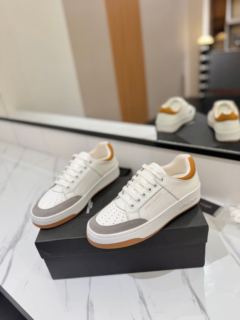 Saint Laurent Sneaker