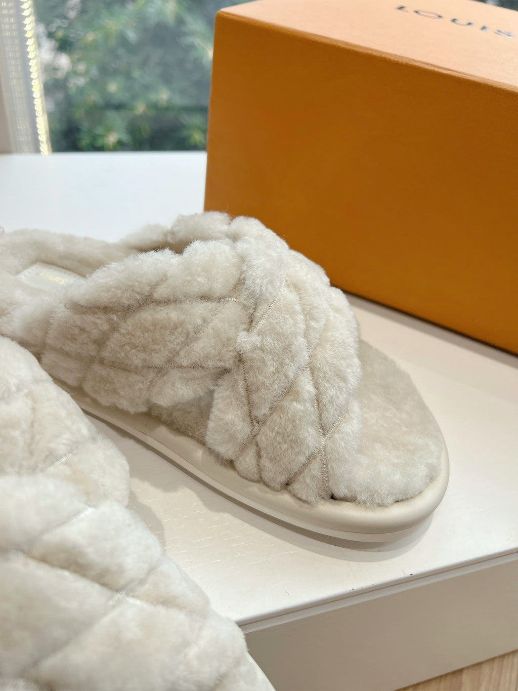Louis Vuitton Slipper