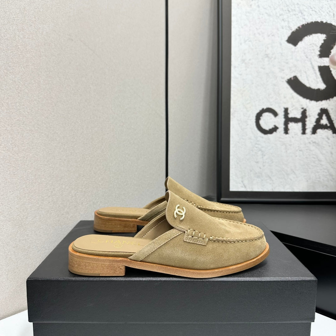 Chanel Slipper