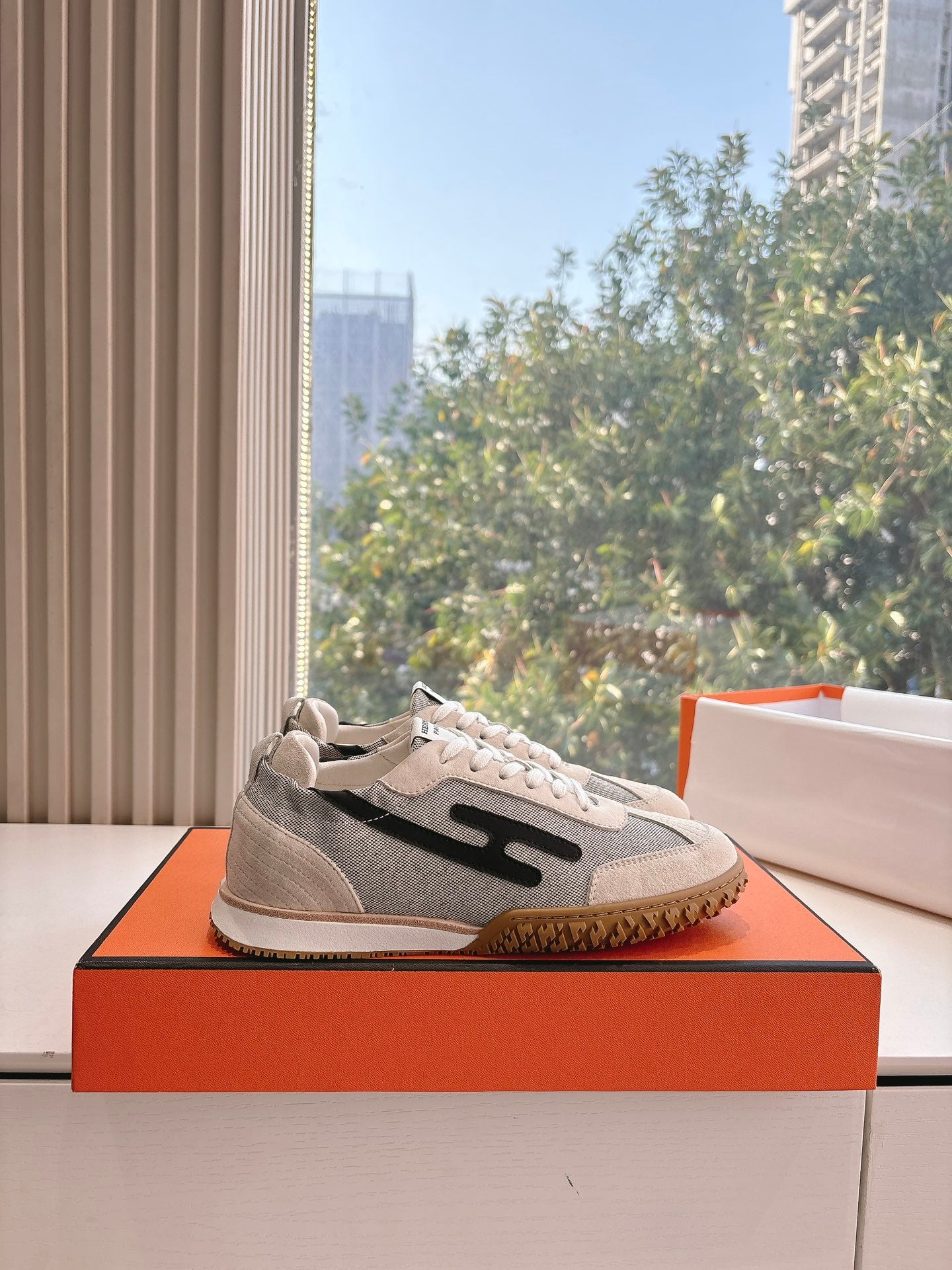 Hermes Sneaker