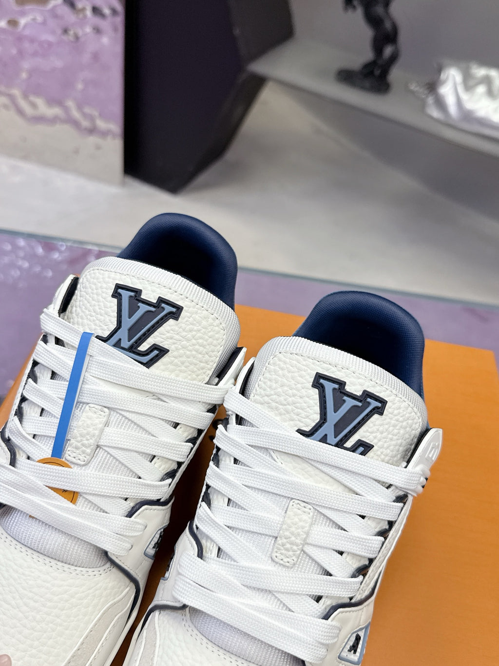 Louis Vuitton Sneaker