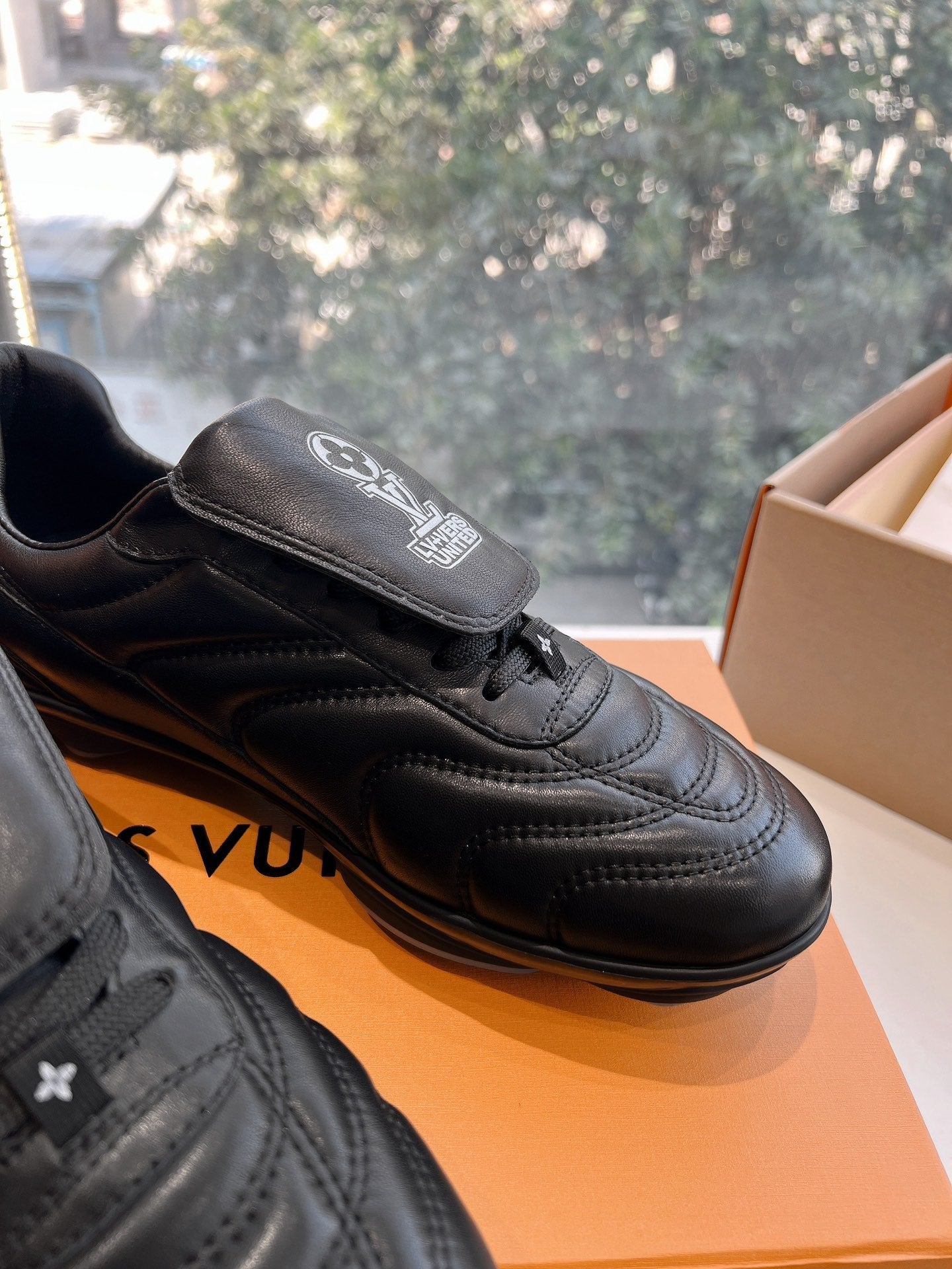 Louis Vuitton Sneaker