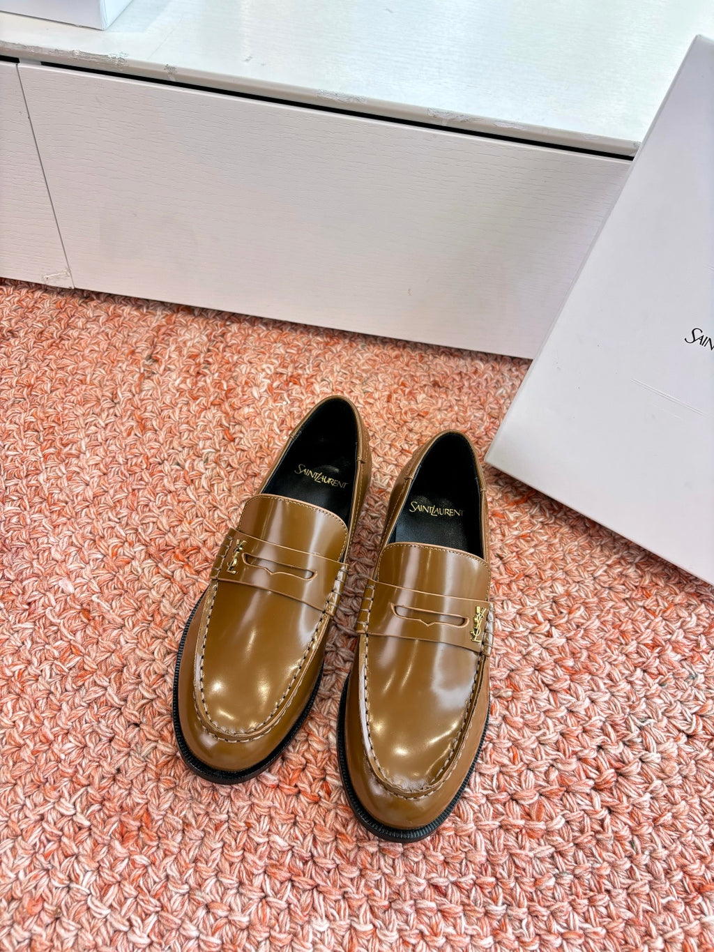 Yves Saint Laurent Loafer