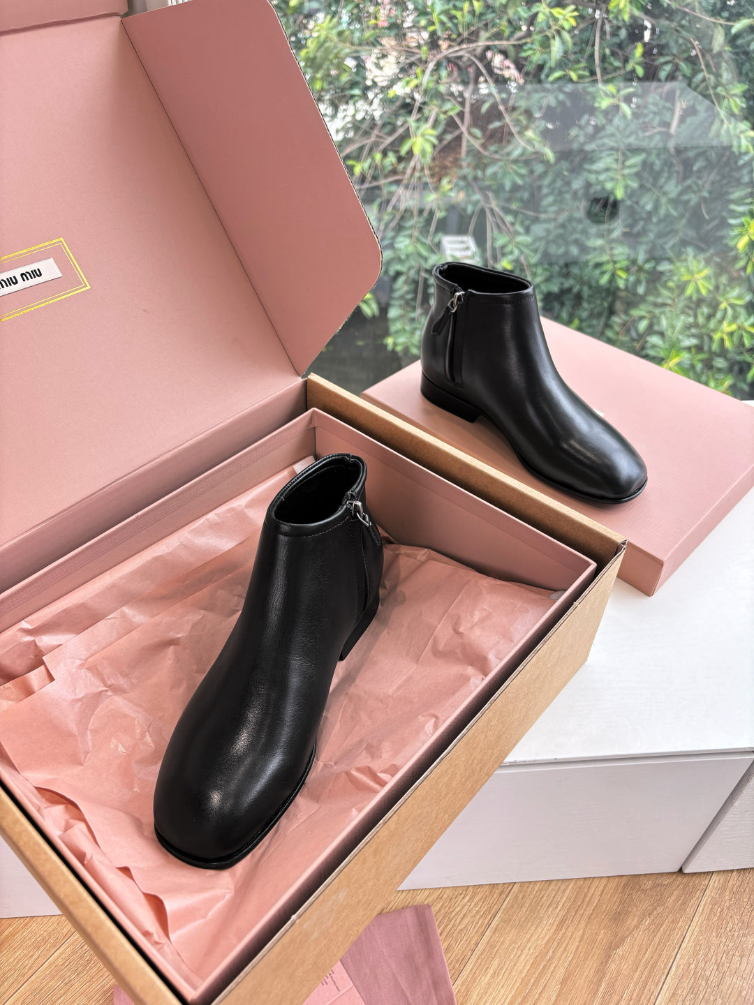 Miu Miu Deri Kısa Bot