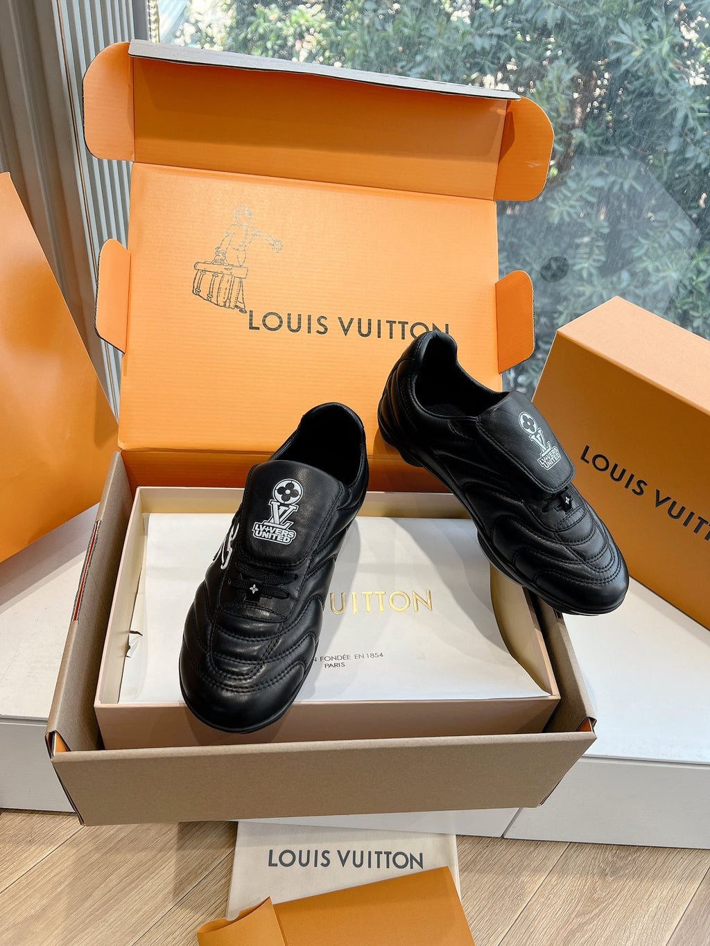 Louis Vuitton Sneaker