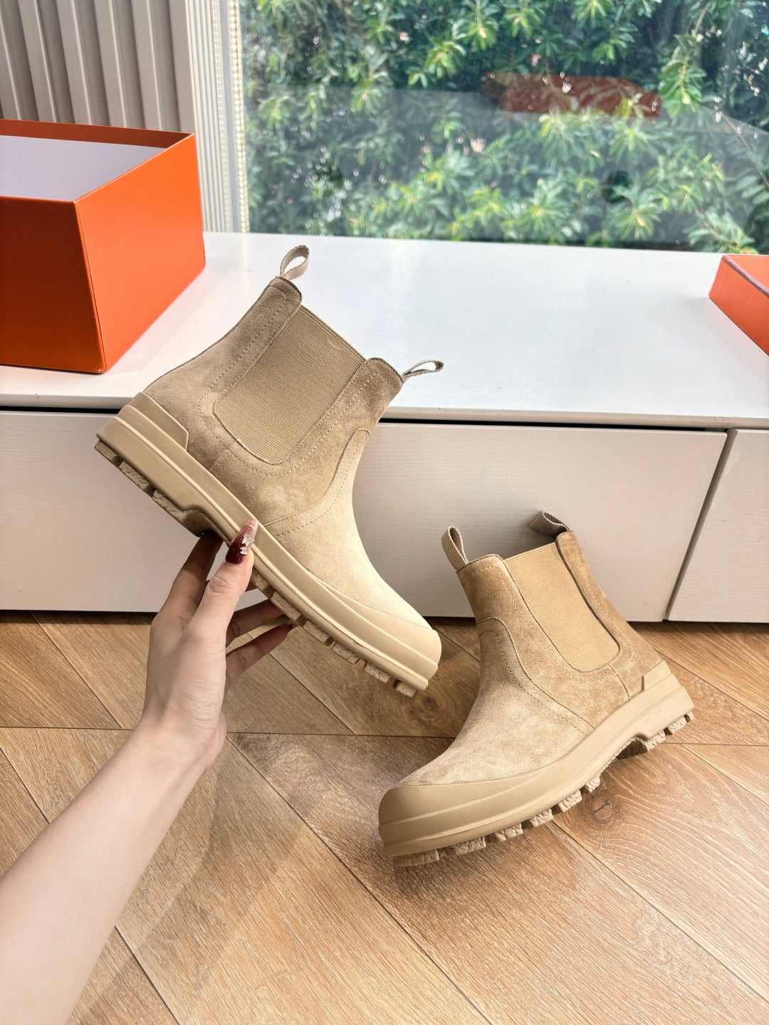 Hermes Suede Bot