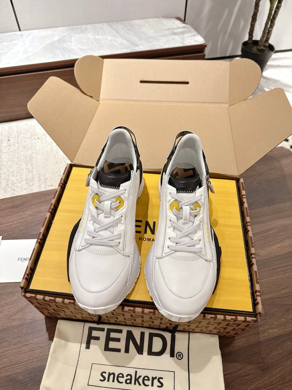 Fendi Sneaker