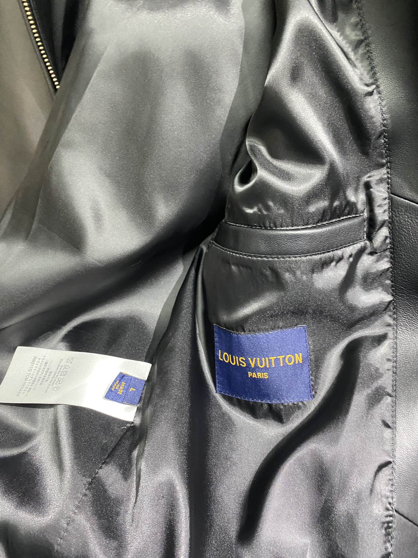 Louis Vuitton Deri Mont