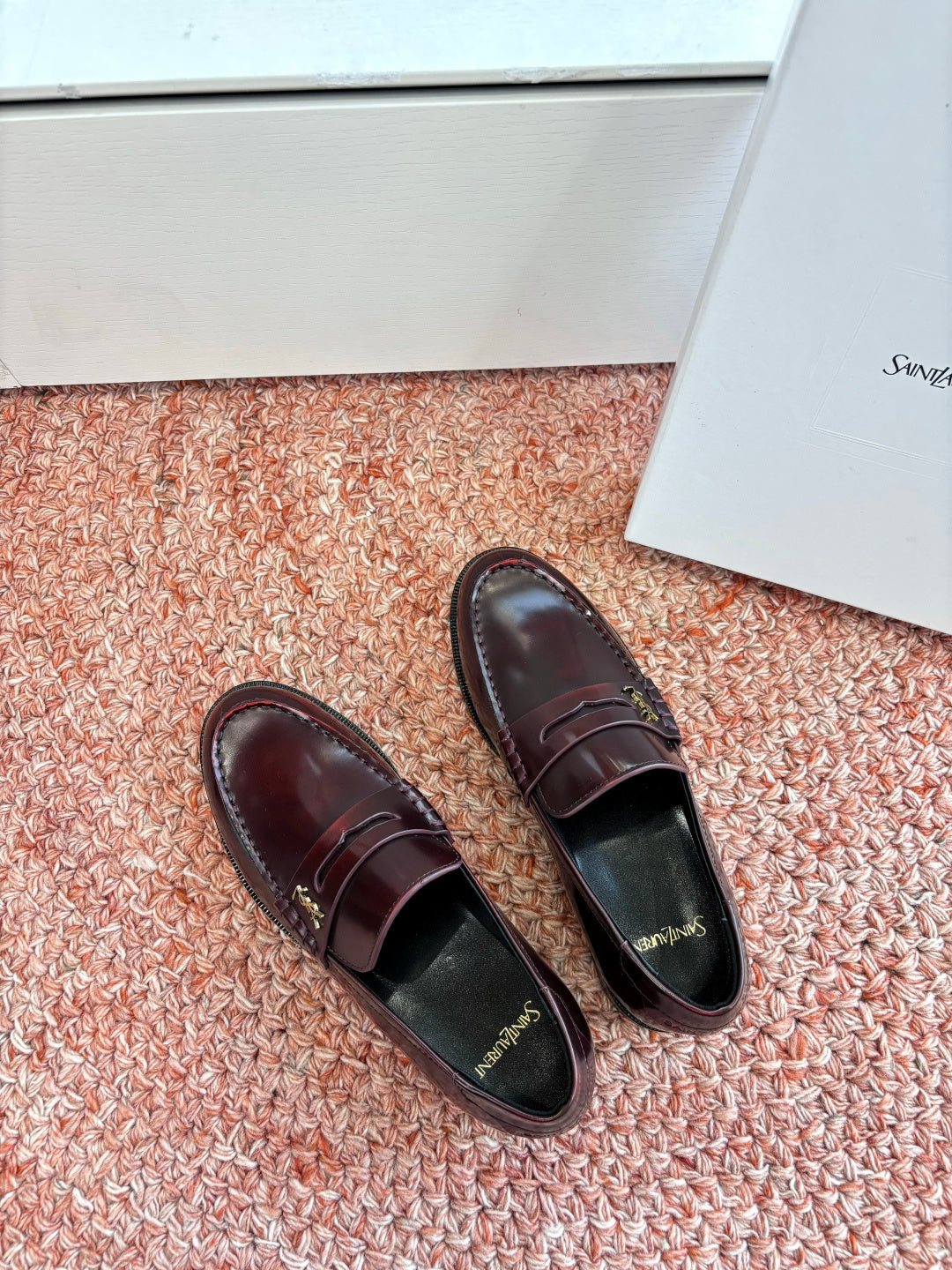 Yves Saint Laurent Loafer
