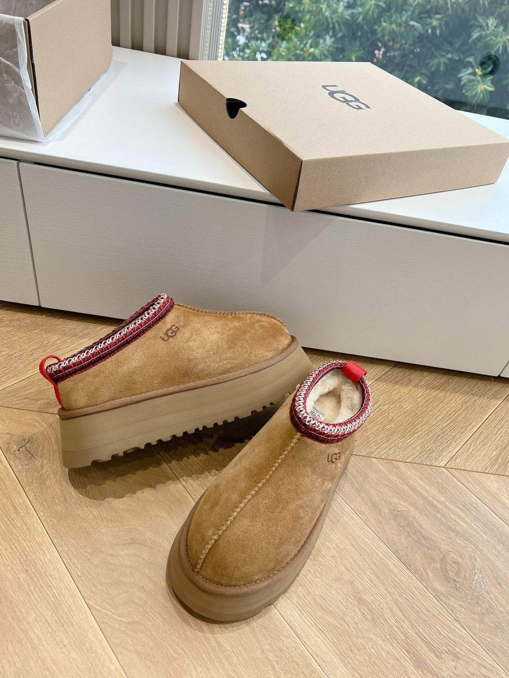 Ugg Tazz Slipper