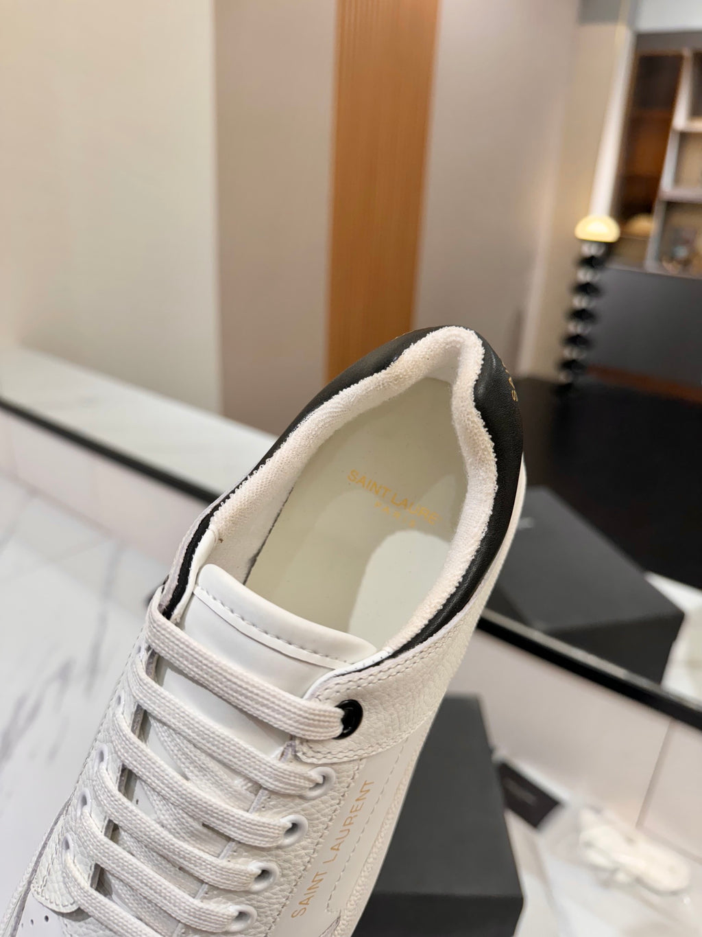 Saint Laurent Sneaker