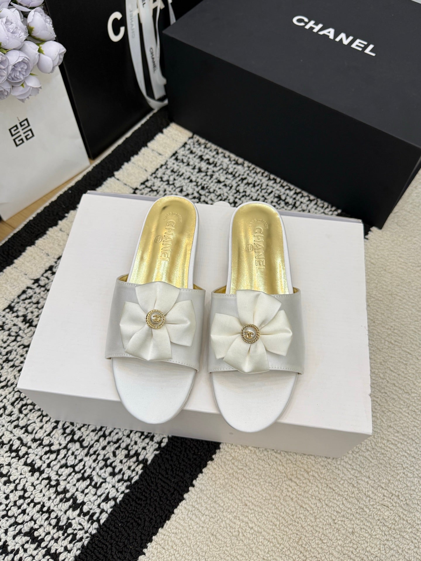 Chanel Slipper