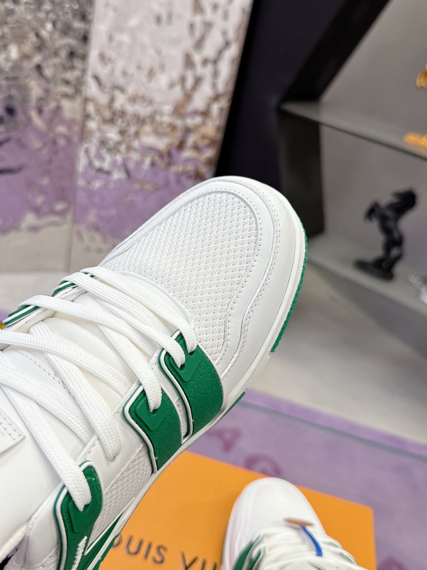 Louis Vuitton Sneaker