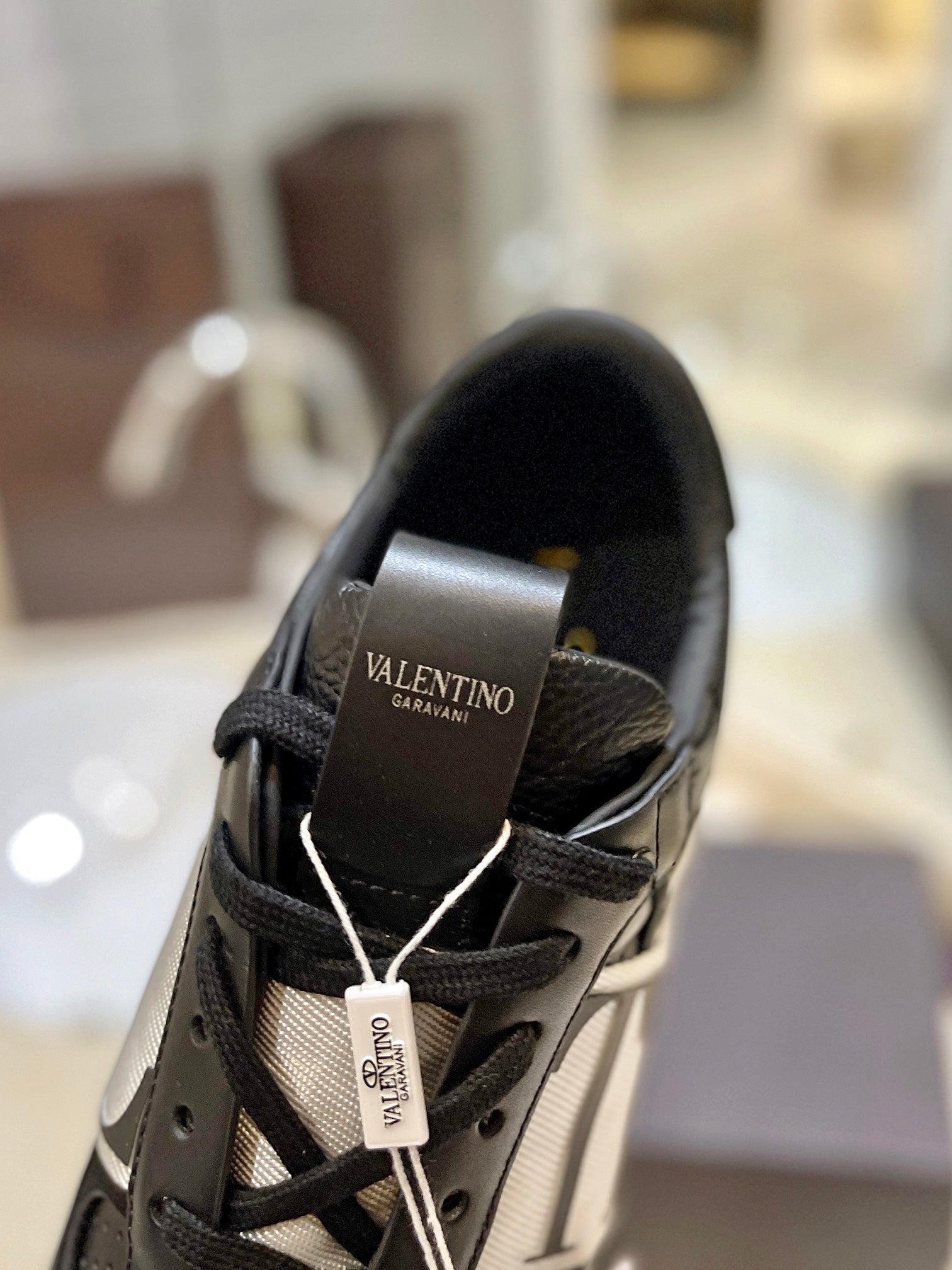 Valentino Sneaker